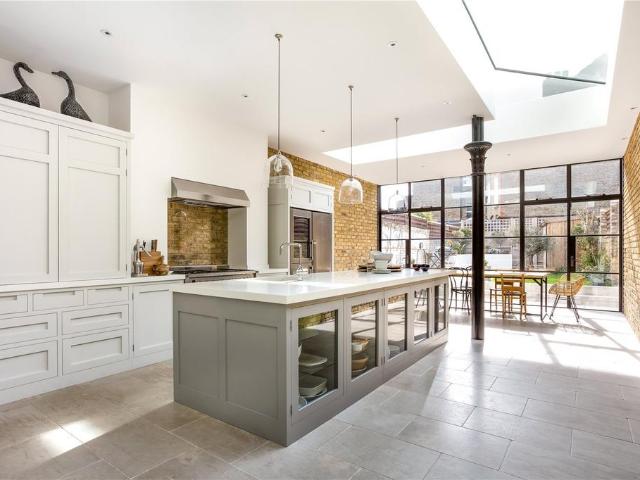 6 bedroom house to rent