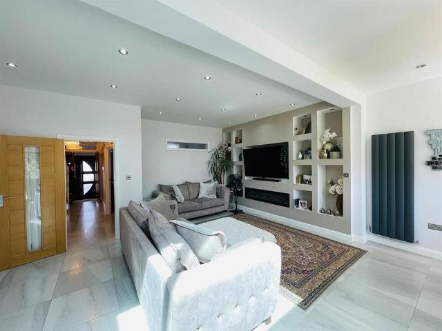 6 bedroom house to rent