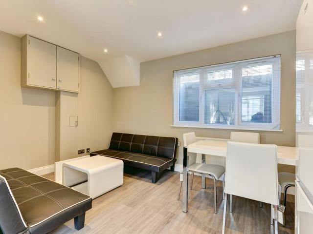 6 bedroom house to rent