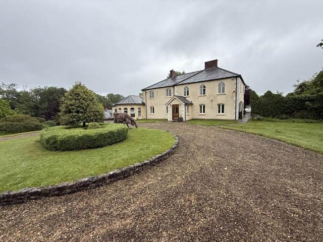 5 bedroom house to rent