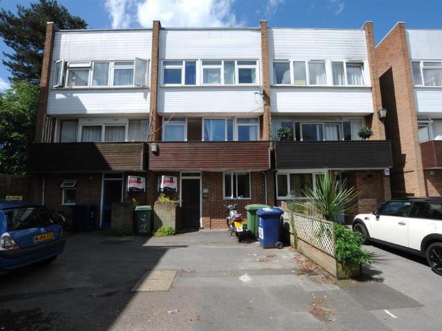 6 bedroom house to rent