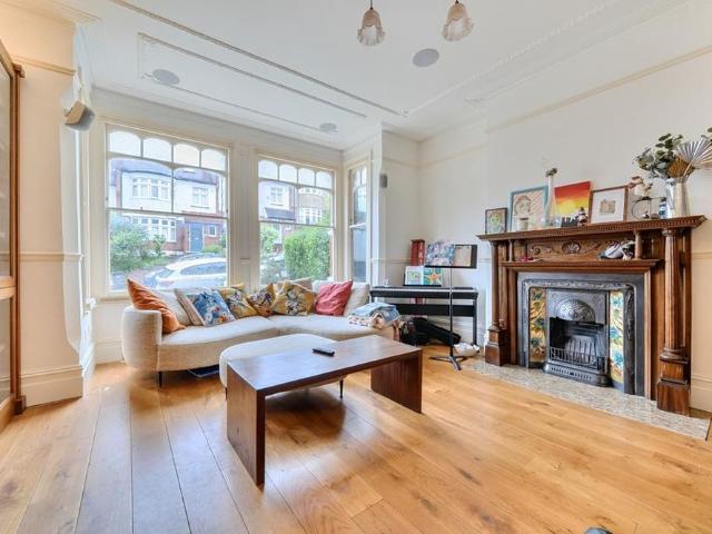 6 bedroom house to rent