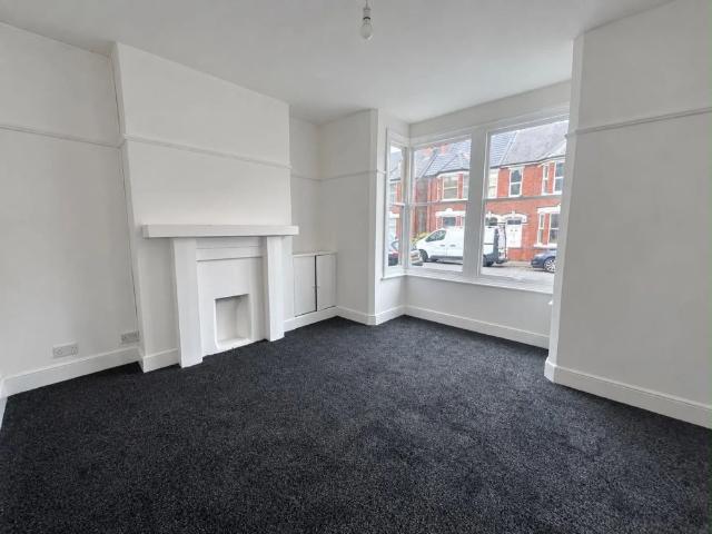 6 bedroom house to rent