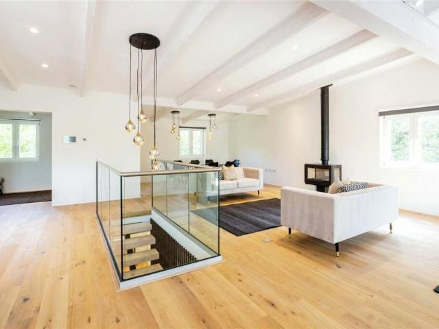 6 bedroom house to rent