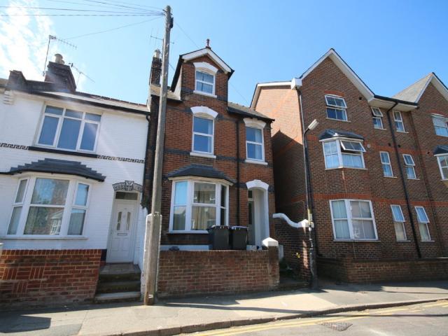 6 bedroom House To Rent