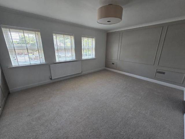6 bedroom house to rent