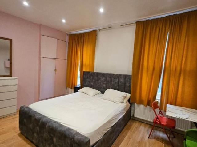 6 bedroom house to rent