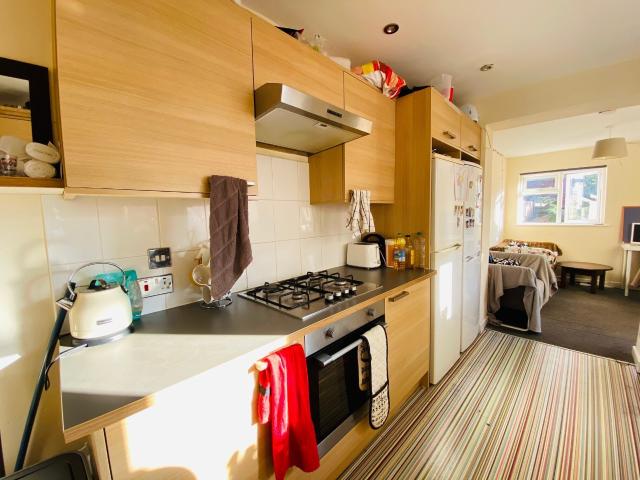 6 bedroom house to rent