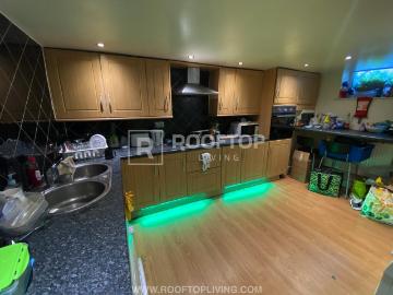 6 bedroom house to rent