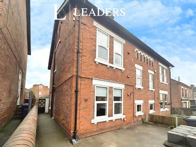 6 bedroom house to rent