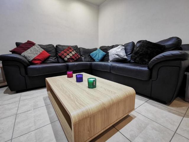 6 bedroom house to rent