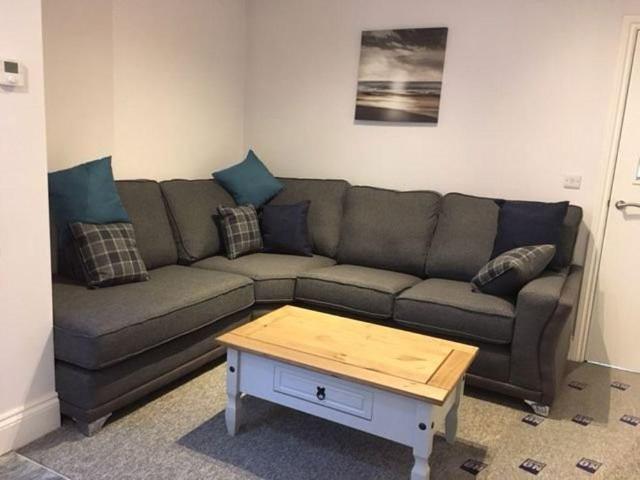6 bedroom house to rent