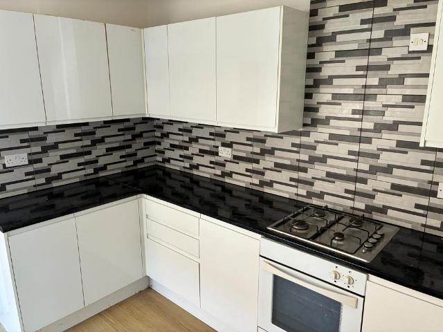 6 bedroom house to rent