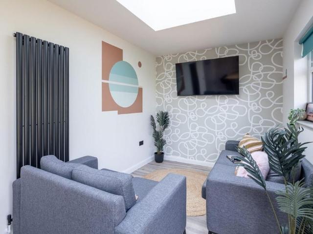 6 bedroom house to rent