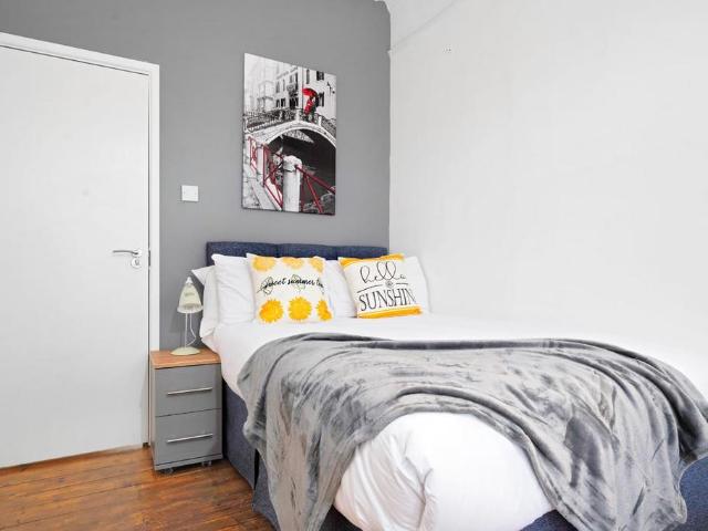 6 bedroom house to rent