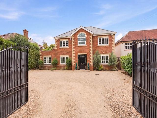 6 bedroom house to rent