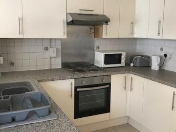 6 bedroom house to rent