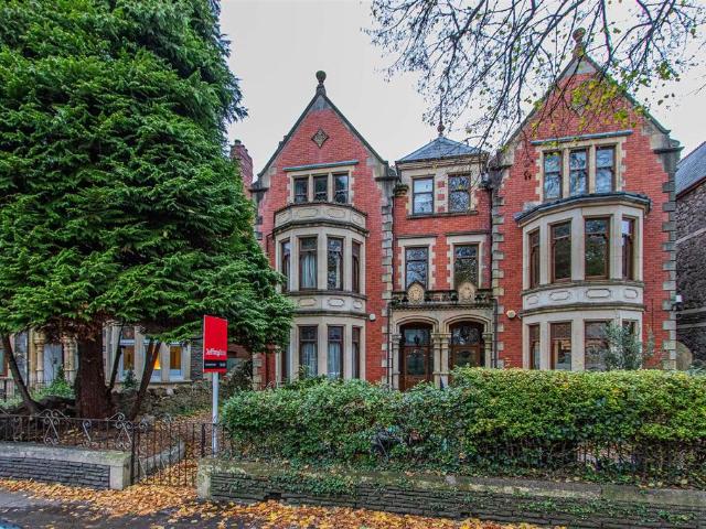 6 bedroom house to rent