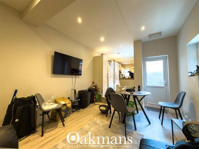 6 bedroom house to rent