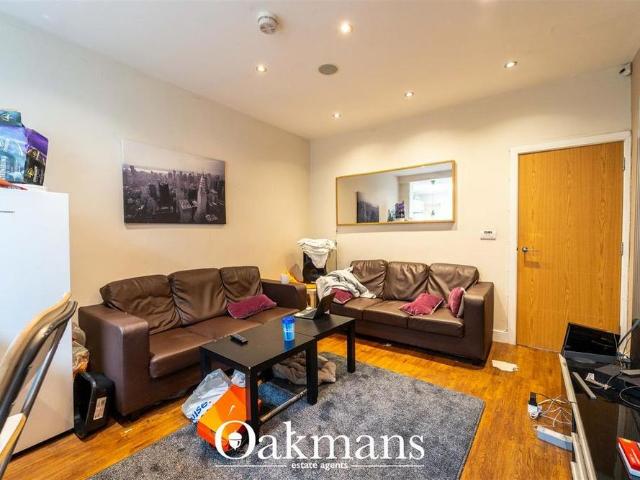6 bedroom house to rent
