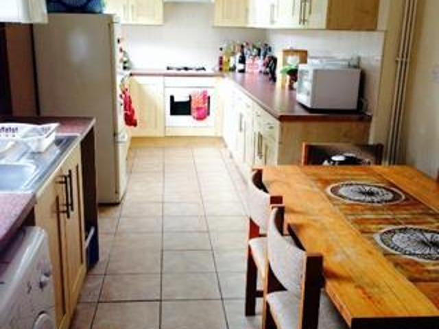 6 bedroom house to rent