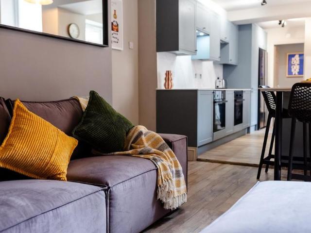6 bedroom house to rent