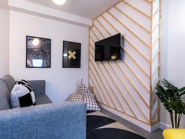 6 bedroom house to rent