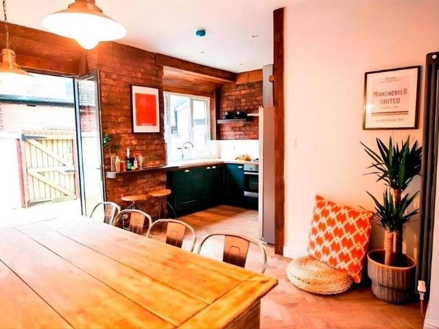 6 bedroom house to rent
