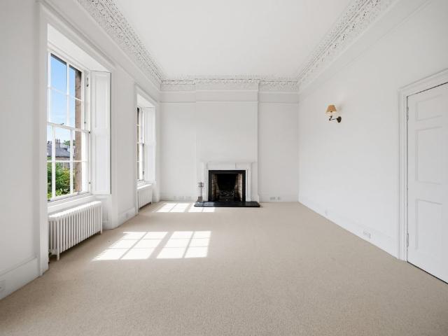 6 bedroom house to rent