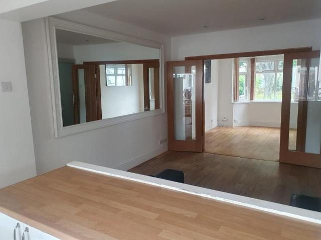 6 bedroom house to rent