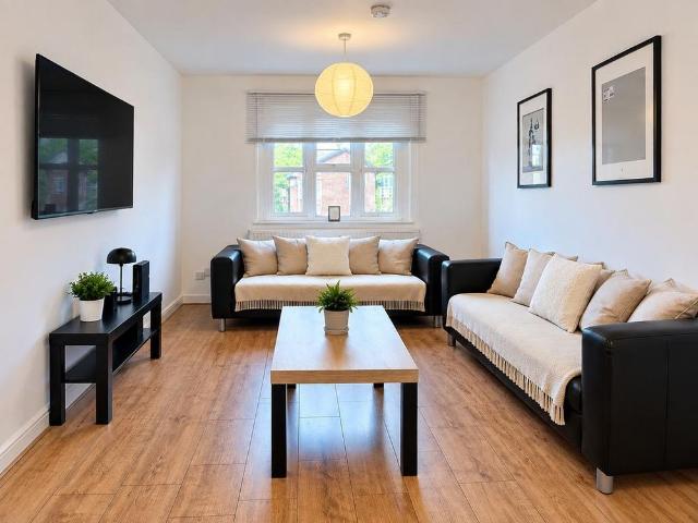 6 bedroom house to rent