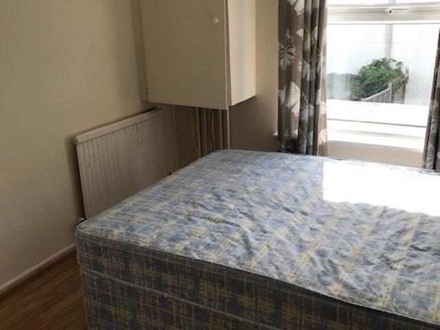6 bedroom house to rent