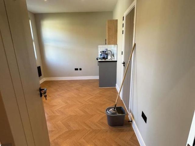 6 bedroom house to rent