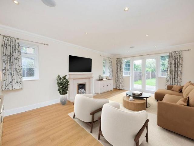 6 bedroom house to rent