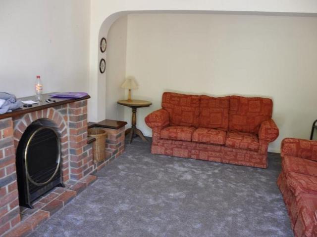 6 bedroom house to rent