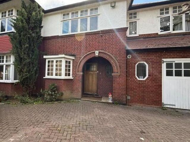 6 bedroom house to rent