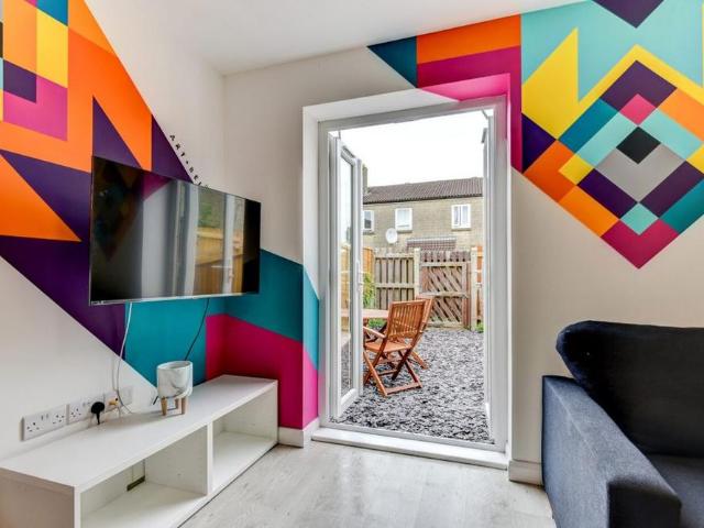 6 bedroom house to rent