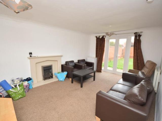 6 bedroom house to rent