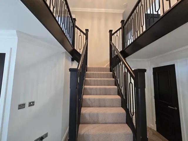 6 Bedroom House To Rent In The Copse, Moseley, B13