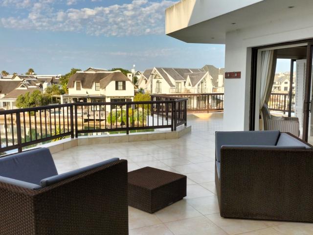 6 Bedroom House To Rent in Canals