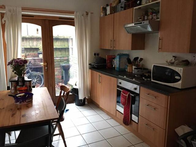 6 Bedroom House To Rent In Church Grove Now, Lenton, East Midlands, NG7