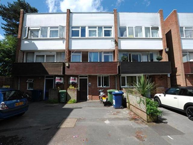 6 Bedroom House To Rent In Horwood Close, OX3