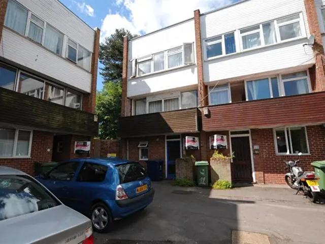 6 Bedroom House To Rent In Horwood Close, OX3