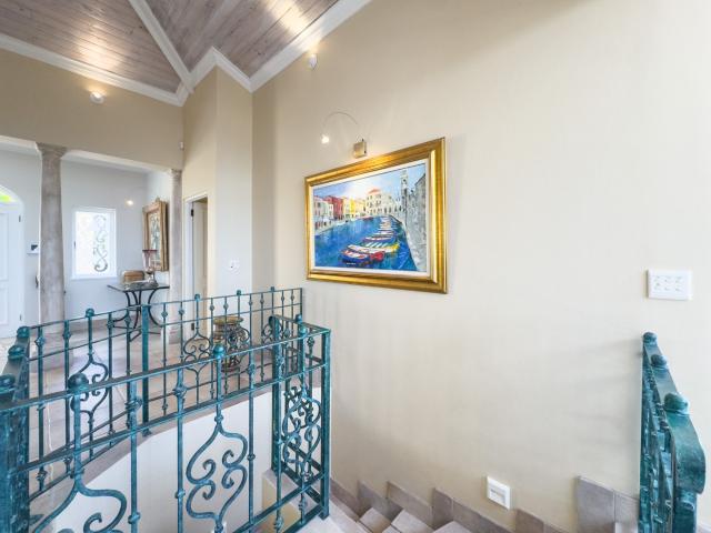 6 Bedroom House To Rent in Lower Robberg