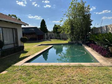 6 Bedroom House to rent Sandton Lonehill Available Immediately