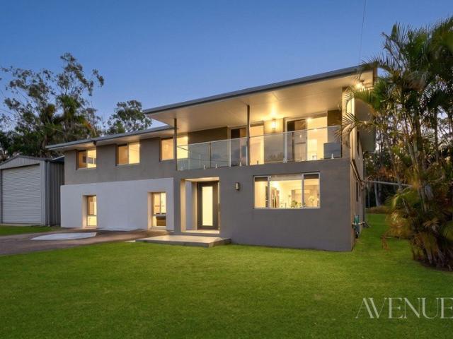 6 Bedroom Home with Two Master Suites, Huge Sheds & Solar