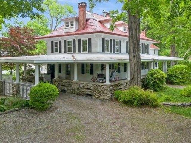 6 bedroom, Hopewell Junction NY 12533 105290123