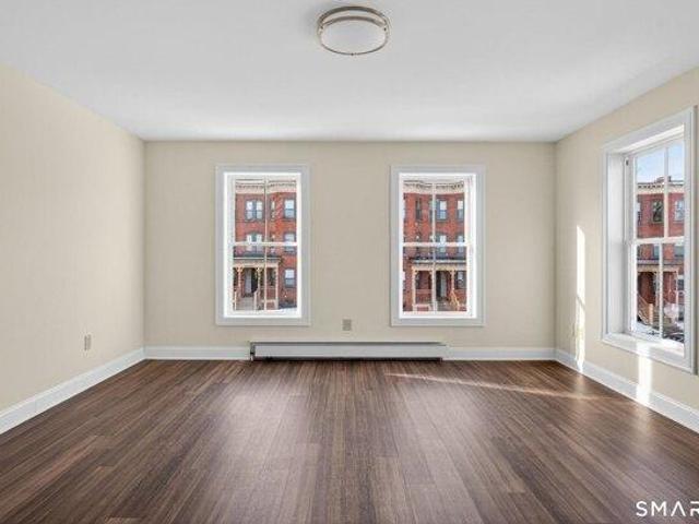 6 bedroom, Hartford CT 06106 105552069