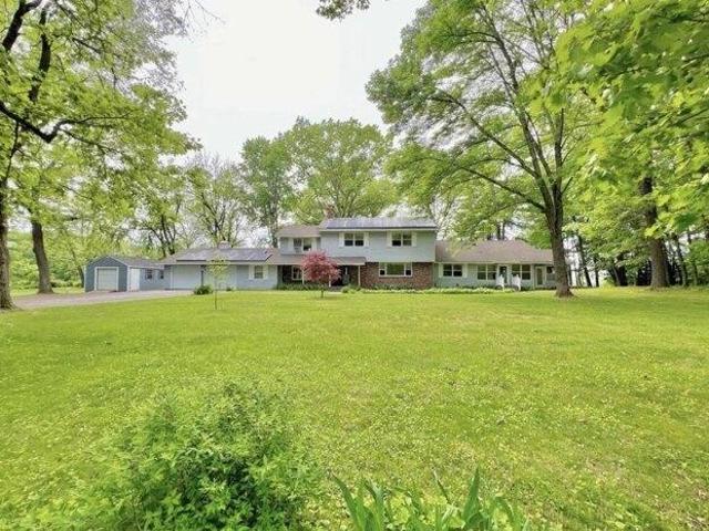 6 bedroom, Hinsdale NH 03451 104481103