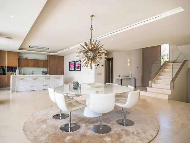 Luxury 6 bedroom Detached House for rent in Marbella, Spain